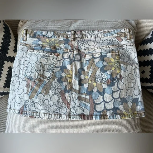 Vintage❤️Guess Jeans Denim Mini Skirt Y2K🥰 - Picture 2 of 6